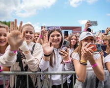 Koncert Sary James na placu Wolności we Wrocławiu