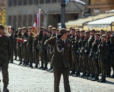 Na zdjęciu żołnierki i żołnierze Wojsk Obrony Terytorialnej we Wrocławiu