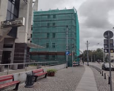 Przebudowa dawnego budynku biurowego przy ul. Szewskiej na hotel (zdjęcia z sierpnia, września i października 2022)