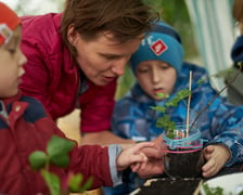 Projekt Grow Green. Warsztaty ogrodnicze, florystyczne, zabawy dla dzieci na osiedlu Ołbin