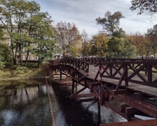 Zamknięty most Św. Antoniego nad fosą miejską w centrum Wrocławia
