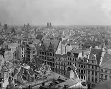 Zniszczony podczas wojny Wrocław 1945