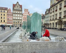 Fontanna Zdrój na placu Gołębim w Rynku we Wrocławiu