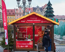 Na zdjęciu "domek miejski" na Jarmarku Bożonarodzeniowym we Wrocławiu