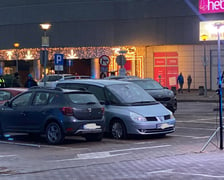 Na zdjęciu parking przy CH Marino, gdzie doszło do eksplozji