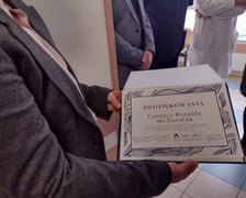 Oficjalne przekazanie łóżek dla rodziców w USK we Wrocławiu