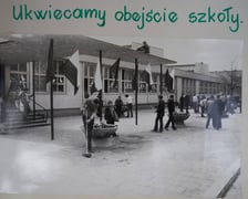 Zdjęcia z kronik szkolnych SP nr 97 we Wrocławiu