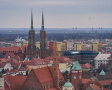 Na zdjęciu Wrocław - widok z wieży kościoła św. Elżbiety