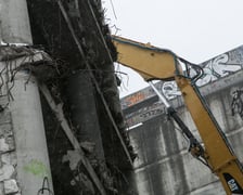 Na zdjęciu rozbiórka dawnego parkingu, zwanego szkieletorem