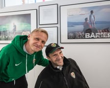 <p>Paweł Parus i Marcin Pawelec na spotkaniu z uczniami w ramach projektu edukacyjnego w Zespole Szk&oacute;ł nr 20</p>
