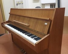 Pianino CALISIA NOKTURN M105. Rok produkcji: 1984. Cena: 800 zł.