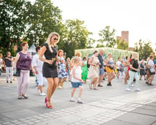 Potańcówka na placu Wolności