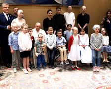 Papież Franciszek przyjął chore dzieci z Wrocławia