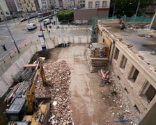 Przebudowa budynku biurowego na hotelowy na rogu Szewskiej i Kazimierza Wielkiego