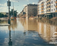 <p>Wielka pow&oacute;dź we Wrocławiu. Na zdjęciu okolice Dworca Gł&oacute;wnego po przejściu gł&oacute;wnej fali powodziowej. Woda powoli opada.&nbsp;</p>