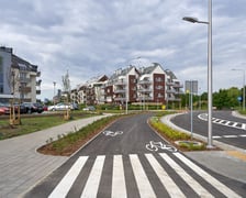 Nowa droga (Lutosławskiego) i przebudowywana Asfaltowa