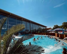 <p>Aquapark we Wrocławiu to wciąż jedna z największych atrakcji. Tego lata skorzystało z niej blisko 650 tys. os&oacute;b</p>