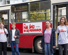 Spisobus na terenie kampusu Uniwersytetu Ekonomicznego we Wrocławiu