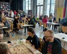 Wrocławski Festiwal Gier Planszowych Gratislavia - na zdjęciu uczestnicy oraz gry planszowe