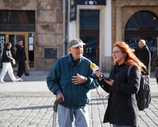 105 dzieci z 23 krajów, na co dzień uczą się w szkole American School of Wroclaw. Zaśpiewały hymn Polski z okazji 105. Rocznicy Niepodległości pod pręgierzem na wrocławskim rynku