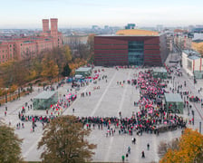 11 listopada we Wrocławiu - parada i marsz. Zobaczcie zdjęcia z ziemi i powietrza