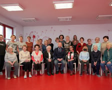 <p>Wizyta prezydenta Wrocławia Jacka Sutryka w Fundacji Siwy Dym, kt&oacute;ra prowadzi zajęcia dla zmagających się z depresją kobiet po 60. roku życia</p>