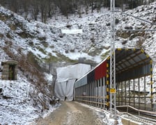 Prace w tunelu koło Trzcińska na Dolnym Śląsku