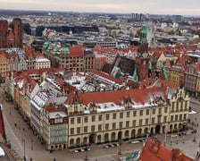 <p>Rynek. Panorama Wrocławia - widok z kościoła św. Elżbiety</p>