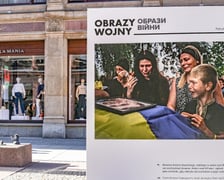 Wystawa „Obrazy wojny” na ul. Świdnickiej we Wrocławiu