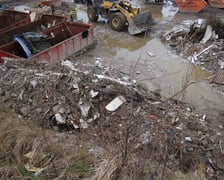 <p>Nielegalne składowisko odpad&oacute;w przy ul. Szczecińskiej</p>