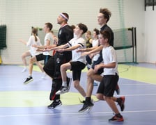 Koszykarze Harlem Globetrotters i Śląska Wrocław w szkole podstawowej. Dobrzykowice, 07.03.2024