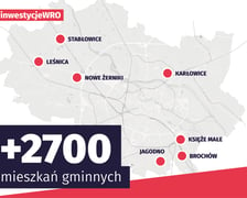 <p>Mapa Wrocławia z lokalizacjami, w kt&oacute;rych powstaną nowe gminne mieszkania</p>