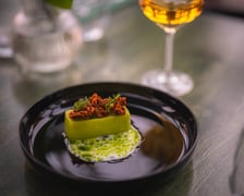<p>Danie restauracji Concordia Taste przygotowane na Restaurant Week - wiosna 2024. Lokal znajduje się przy Słodowej 7</p>