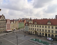 Widok na Rynek i okolice z kamienicy Pod Złotym Słońcem