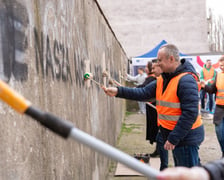 Akcja usuwania napisów we Wrocławiu w Światowym Dniu Walki z Dyskryminacją Rasową