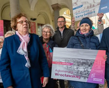 Konferencja prasowa dotycząca rewolucji w komunikacji aglomeracyjnej oraz  Karty Seniora Aglomeracji Wrocławskiej