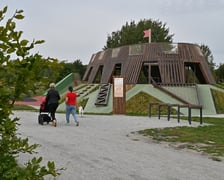 <p>Plac zabaw Średniowieczny Wrocław w Parku Tysiąclecia</p>