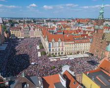 Gitarowy Rekord Świata 2024 we Wrocławiu - zdjęcia z drona