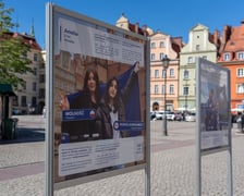 Wystawa "Miasto Stu Mostów do Europy"na placu Solnym