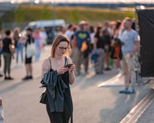 Koncert Dawida Podsiadły na Tarczyński Arena, 08.06.2024. Tłumy fanów ciągną na stadion