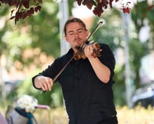<p>Otwarcie Pomorskiej &ndash; wśr&oacute;d atrakcji koncert O!drakapeli na placyku przy Kaszubskiej</p>
