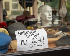 <p>Wyprzedaż czapek w pracowni przy ul. Kuźniczej 56</p>