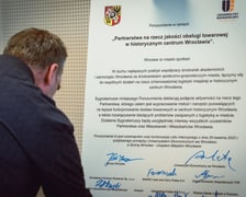 <p>Podpisanie partnerstwa na rzecz jakości obsługi towarowej w historycznym centrum miasta Wrocławia (17.07.2024)</p>