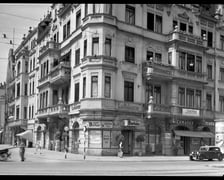Bierhaus w narożnej kamienicy u zbiegu ul. Drobnera i ul. Dubois. Teraz jest tam apteka.