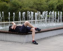 Upalna niedziela we Wrocławiu. Park Zachodni i okolice