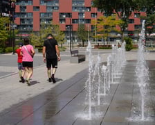 Upalna niedziela we Wrocławiu. Park Zachodni i okolice