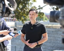 26 lipca 2024 zainstalowano na Odrze bojki monitorujące jakość wody