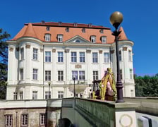 Remont zamku w Leśnicy