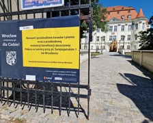 Remont zamku w Leśnicy