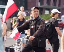 Godzina "W" we Wrocławiu. Ludzie zgromadzeni na pl. Dominikańskim